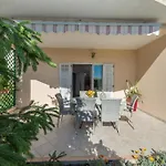 Ela With Private Jacuzzi Апартаменты *