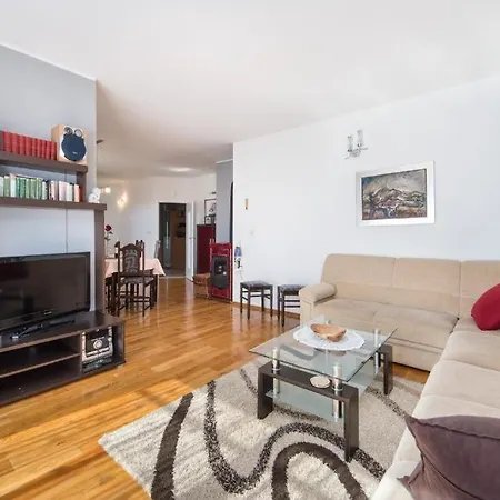 Apartment Ela With Private Jacuzzi