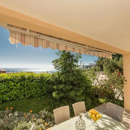 Ela With Private Jacuzzi Apartment *