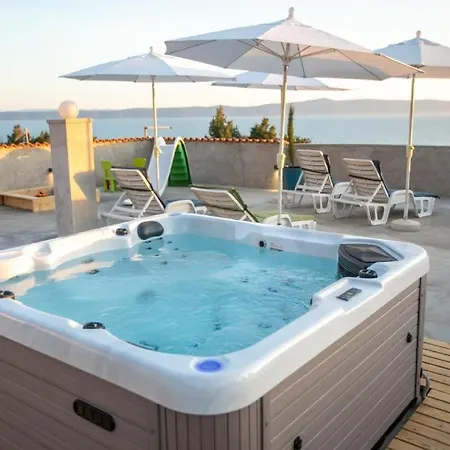 Lejlighed Ela With Private Jacuzzi Podgora