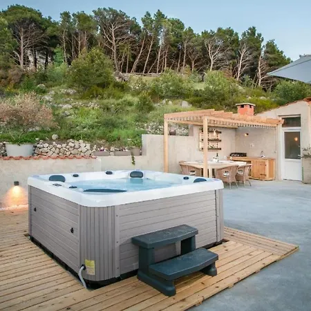 Lejlighed Ela With Private Jacuzzi